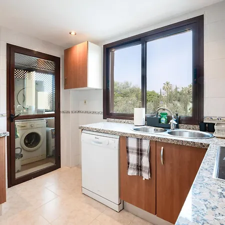 Apartment Amplio De 3 Junto A La Playa, Costalita, Estepona