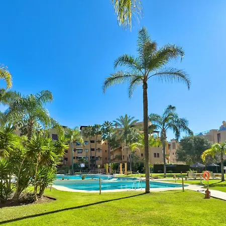 Amplio De 3 Junto A La Playa, Costalita, Apartment Estepona
