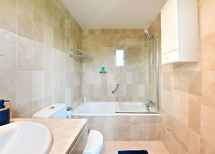 Costalita Amplio Junto A La Playa Apartamento Estepona