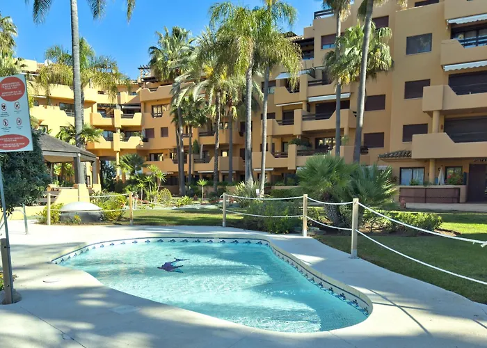 Costalita Amplio Junto A La Playa * Estepona