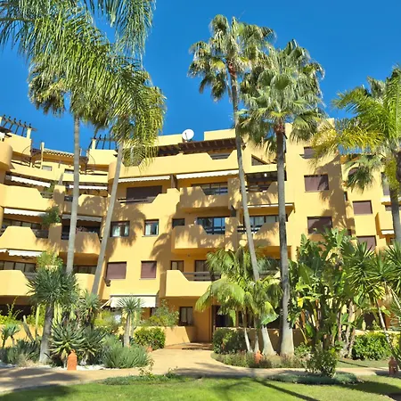 Costalita Amplio Junto A La Playa * Estepona