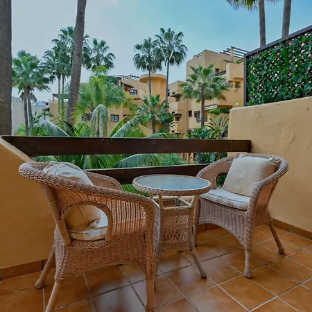 Costalita Amplio Junto A La Playa *